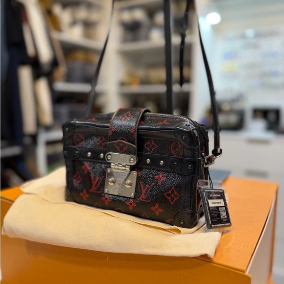 Louis Vuitton Handbags - Petite Malle Soft Handbag Limited Edition Monogram Infrarouge MM trunk